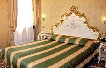 Ovidius 3* Venecia